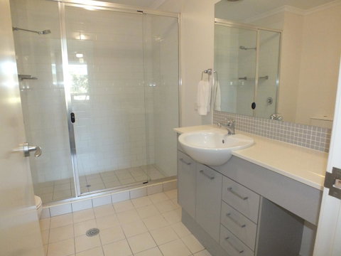 Pacific Marina Apartments - Accommodation Whitsundays 28