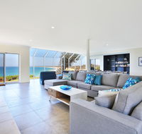 Neptune - Absolute Beachfront - Accommodation Whitsundays