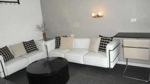 Altair Motel - Accommodation Whitsundays 8