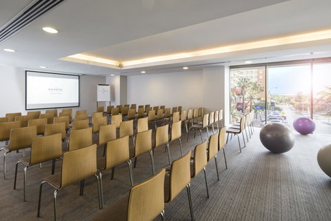 Novotel Newcastle Beach - Accommodation Whitsundays 17