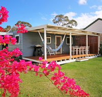 Hayes Beach House - Jervis Bay - Pet Friendly - Accommodation Whitsundays