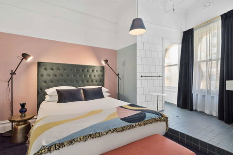 Hotel Harry, Ascend Hotel Collection - Accommodation Whitsundays 10