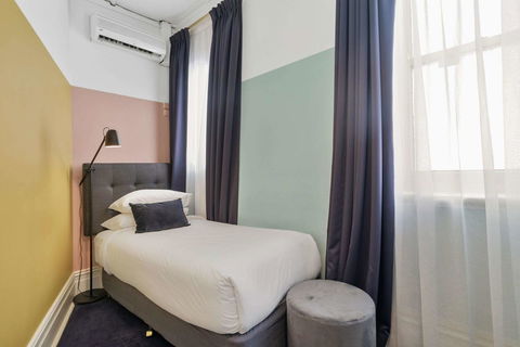 Hotel Harry, Ascend Hotel Collection - Accommodation Whitsundays 14