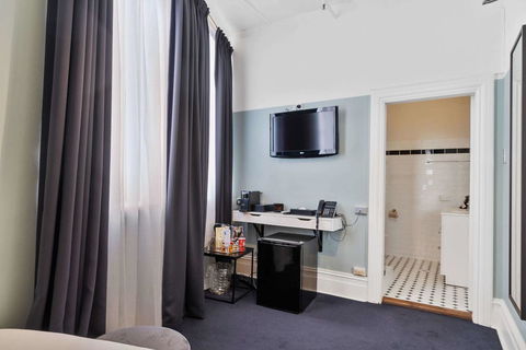 Hotel Harry, Ascend Hotel Collection - Accommodation Whitsundays 29