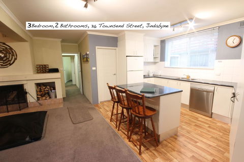 Full Circle Apartments - Accommodation Whitsundays 16