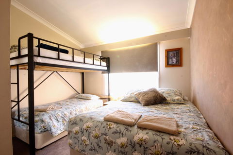 Full Circle Apartments - Accommodation Whitsundays 4