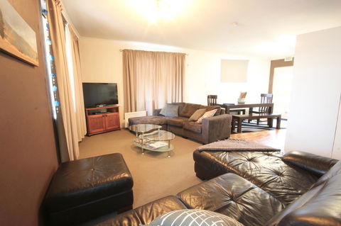 Full Circle Apartments - Accommodation Whitsundays 6