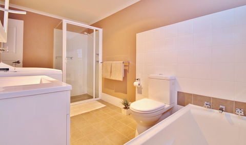 Full Circle Apartments - Accommodation Whitsundays 20