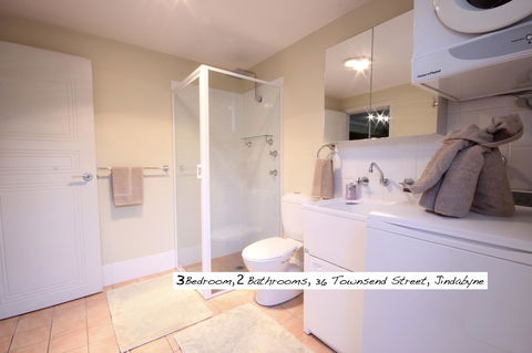 Full Circle Apartments - Accommodation Whitsundays 14