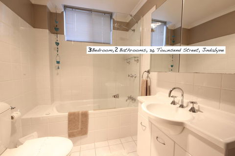 Full Circle Apartments - Accommodation Whitsundays 13