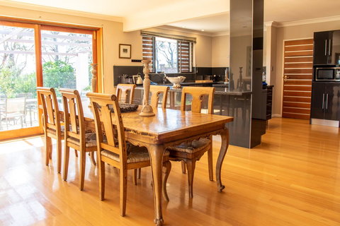 Belmont - Accommodation Whitsundays 15