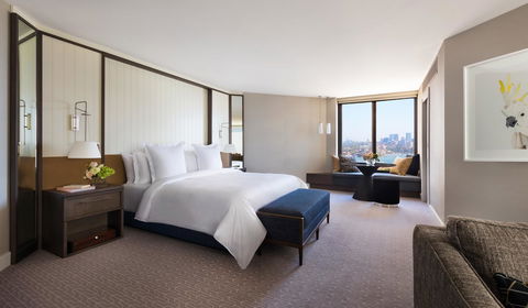 Four Seasons Hotel Sydney - Accommodation Whitsundays 7