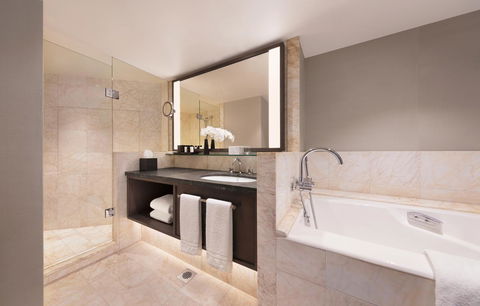 Four Seasons Hotel Sydney - Accommodation Whitsundays 8