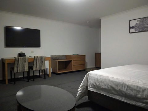 Winning Post Motor Inn - Accommodation Whitsundays 7