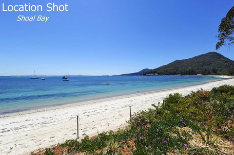 Ronald Avenue 1/65 - Shoal Bay - Accommodation Whitsundays 10