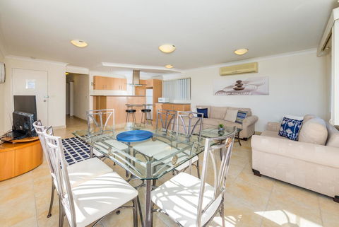 Ronald Avenue 1/65 - Shoal Bay - Accommodation Whitsundays 4