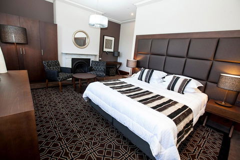 Avonmore On The Park Boutique Hotel - Accommodation Whitsundays 3