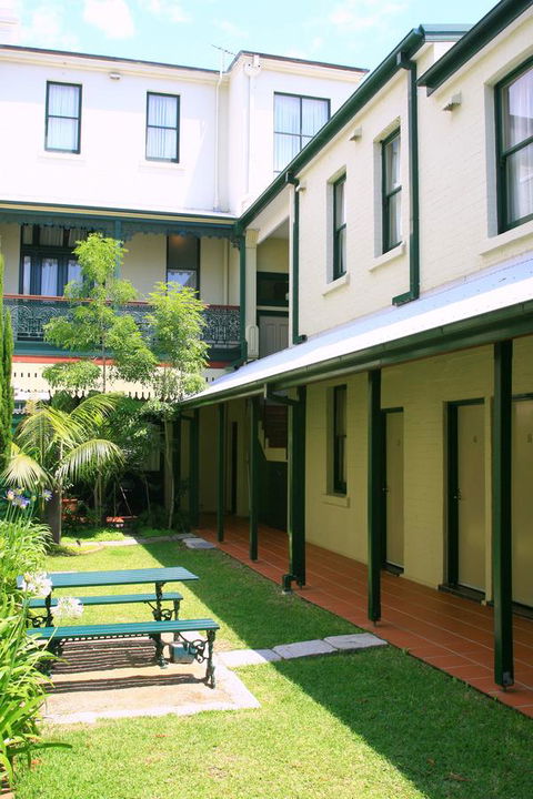 Avonmore On The Park Boutique Hotel - Accommodation Whitsundays 25