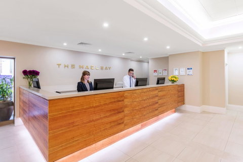 Macleay Hotel - Accommodation Whitsundays 2