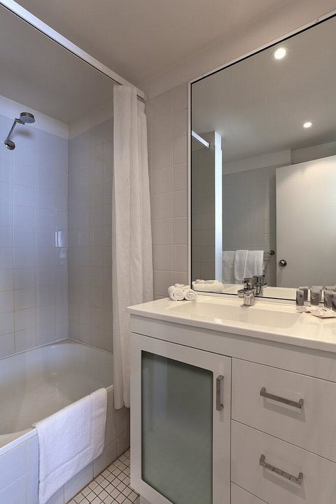 Macleay Hotel - Accommodation Whitsundays 14