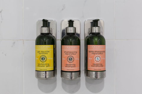 The Lucky Hotel - Accommodation Whitsundays 7