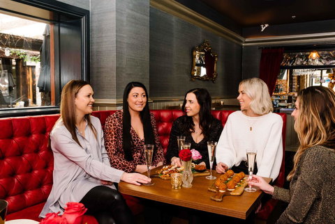 The Lucky Hotel - Accommodation Whitsundays 15