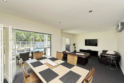 Pacific Blue, Salamander Bay - Accommodation Whitsundays 44