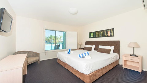 Pacific Blue, Salamander Bay - Accommodation Whitsundays 32