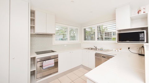 Pacific Blue, Salamander Bay - Accommodation Whitsundays 37