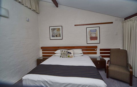 The Apple Inn - Accommodation Whitsundays 5