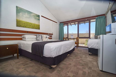 The Apple Inn - Accommodation Whitsundays 1