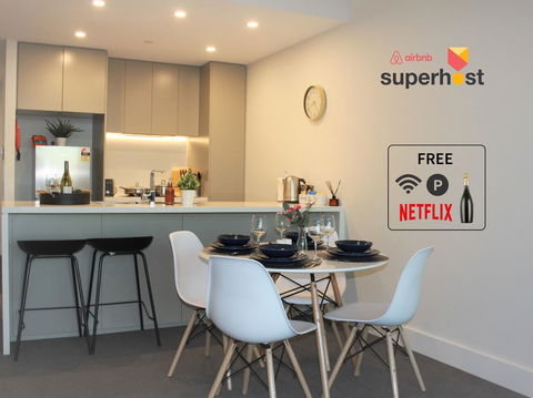 Stunning Views Sydney Olympic Park - Accommodation Whitsundays 0