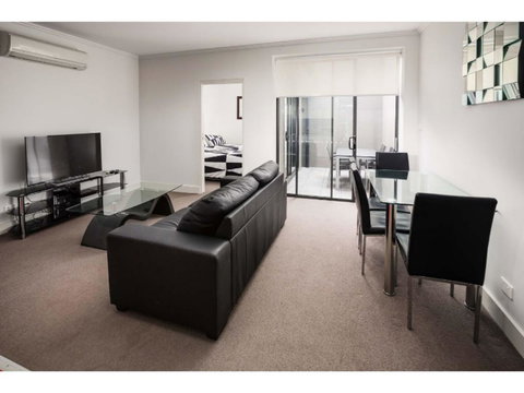 The Star Apartments - Accommodation Whitsundays 2