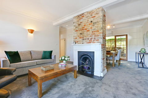 Bellevue Accommodation - Accommodation Whitsundays 11