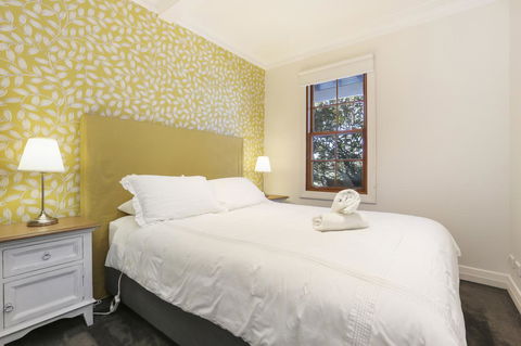Bellevue Accommodation - Accommodation Whitsundays 6