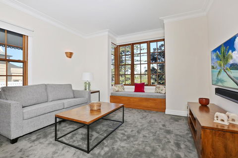 Bellevue Accommodation - Accommodation Whitsundays 14