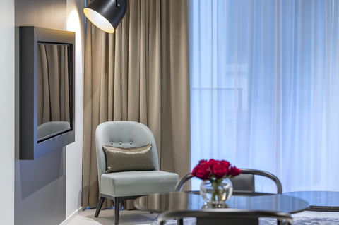 SKYE Suites Sydney - Accommodation Whitsundays 11