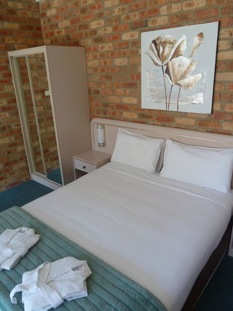 Mollymook Surfbeach Motel & Apartments - Accommodation Whitsundays 12