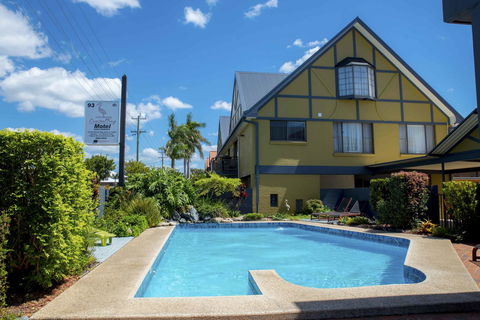 Coastal Bay Motel - Accommodation Whitsundays 38