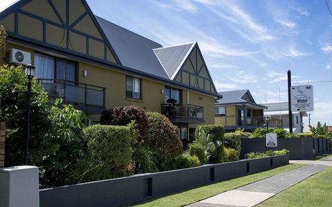 Coastal Bay Motel - Accommodation Whitsundays 37