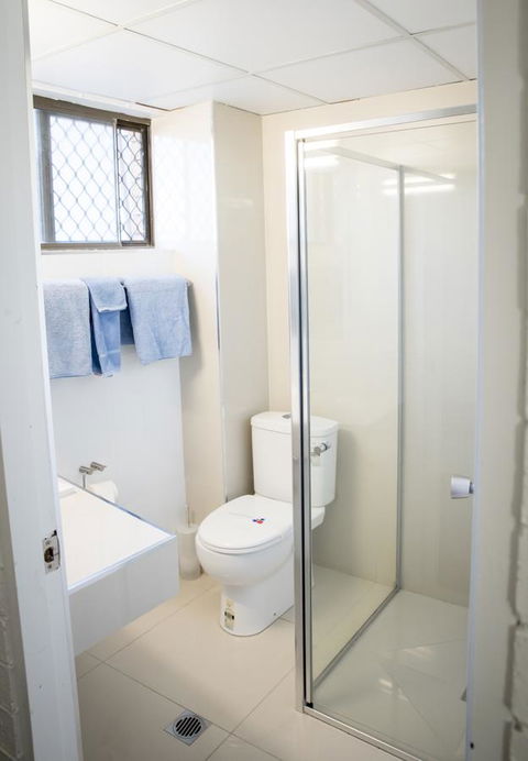 Coastal Bay Motel - Accommodation Whitsundays 41