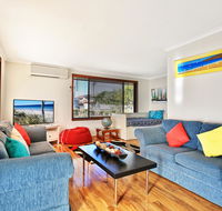 Sandy Toes Beach House Jervis Bay - 2min to Beach - Accommodation Whitsundays