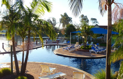 Yarrawonga Waterfront Apartments - Accommodation Whitsundays 15