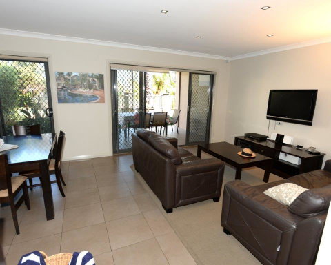 Yarrawonga Waterfront Apartments - Accommodation Whitsundays 7