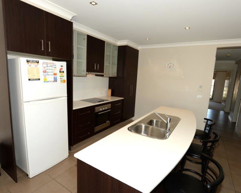 Yarrawonga Waterfront Apartments - Accommodation Whitsundays 11