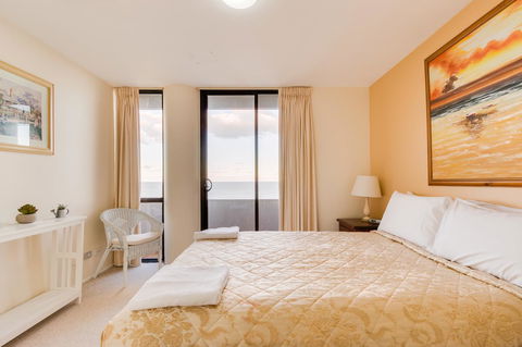 Pacific Towers Beach Resort - Accommodation Whitsundays 17