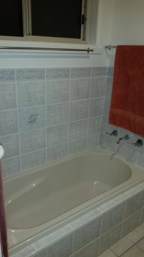 Twin Palms Holiday House At Lighthouse - Accommodation Whitsundays 12