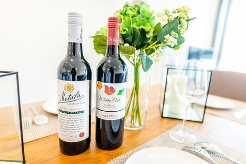 Near Train Station, New 2 BR Apt/free Parking - Accommodation Whitsundays 9