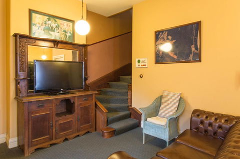 Australian Heritage Hotel - Accommodation Whitsundays 6