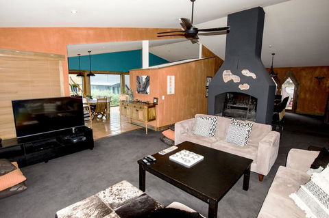 The Point - Exceptional - Accommodation Whitsundays 3